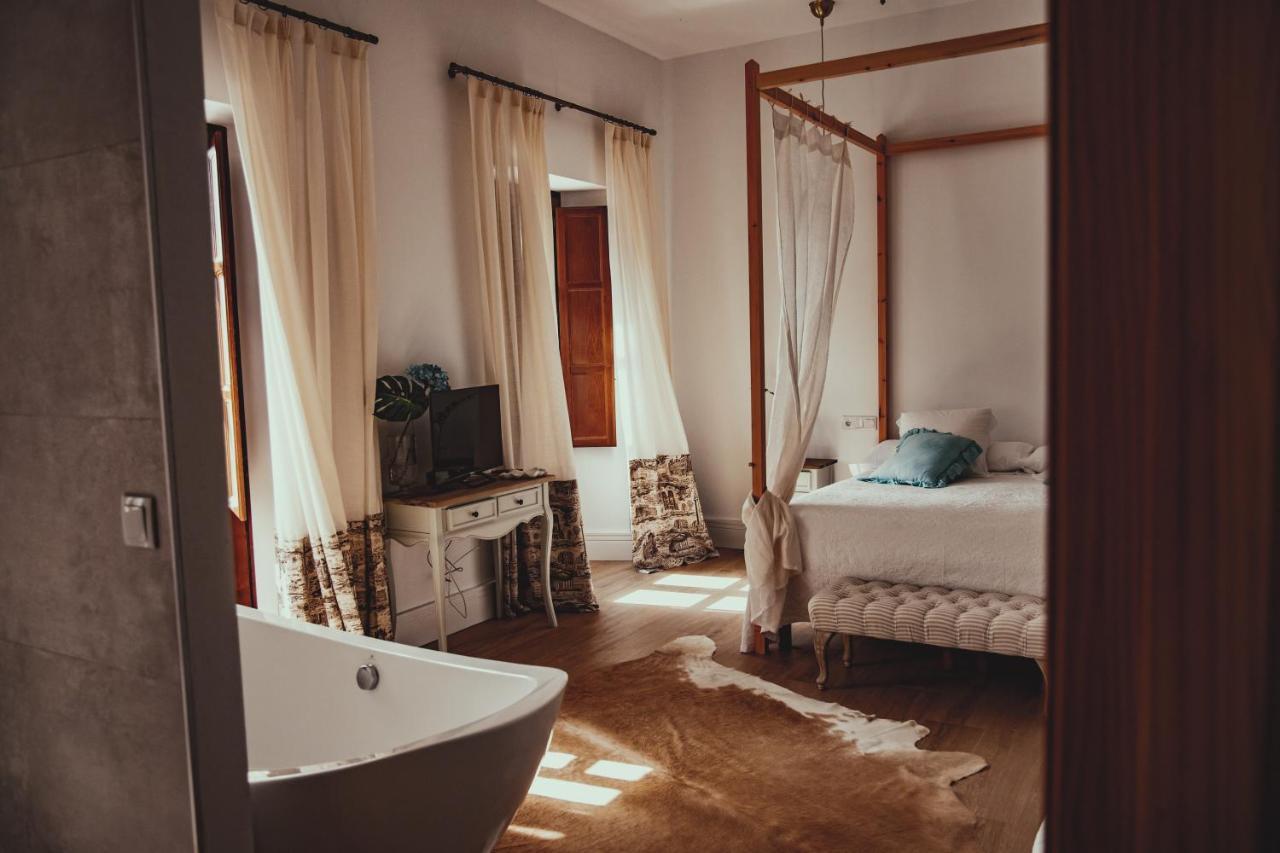 Hotel Luz Almonaster 阿尔莫纳斯特尔拉雷亚尔 外观 照片