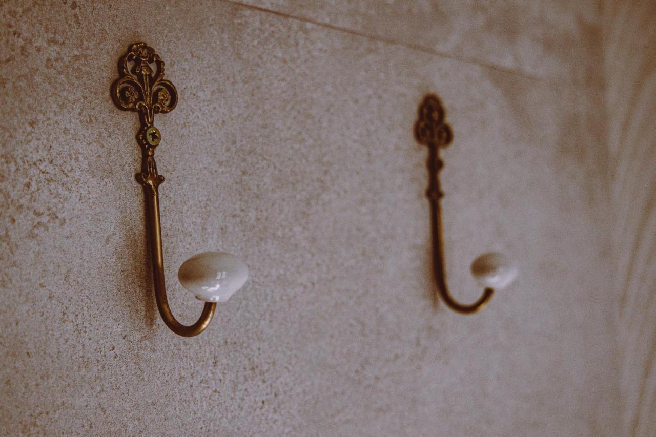 Hotel Luz Almonaster 阿尔莫纳斯特尔拉雷亚尔 外观 照片